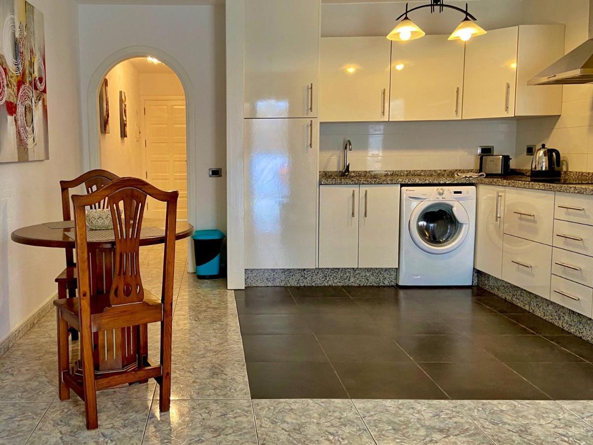 Victoria Court Modern 1 Bed Apartment Los Cristianos  Zewnętrze zdjęcie